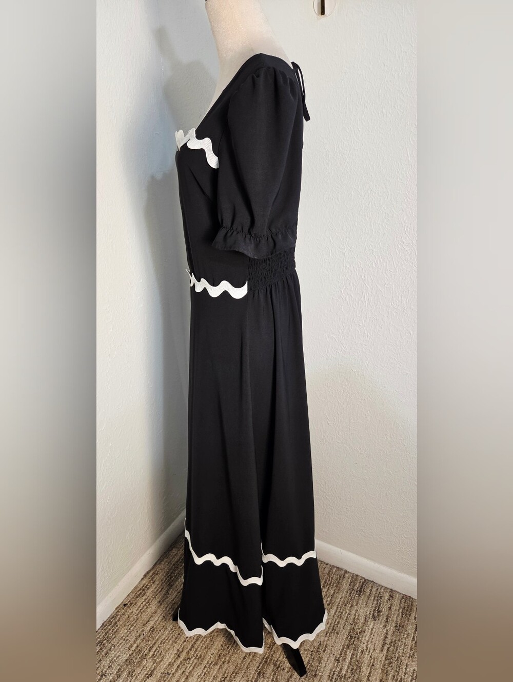 BTFBM Black Maxi Dress with White Scalloped Trim, Tie Across Upper Back Sz Large - Picture 7 of 13